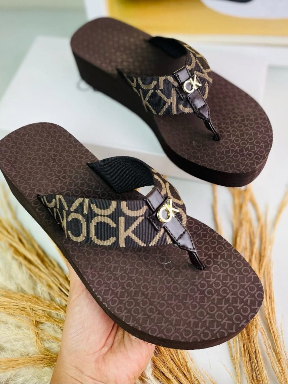 Calvin Klein Meena Logo Flip-Flop Sandals Brown Wedge Women's - 8M